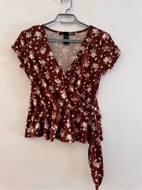 Rebel Sugar Rust Brown Floral Wrap Peplum Top